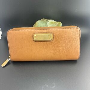 Marc by Marc Jacobs Camel colored Leather Zip Wallet